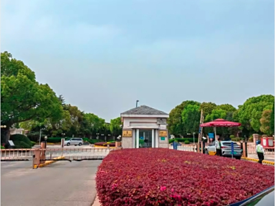 【汤臣高尔夫（公寓住宅）】浦东新区龙东大道1号（北2区）B1幢203室-一拍